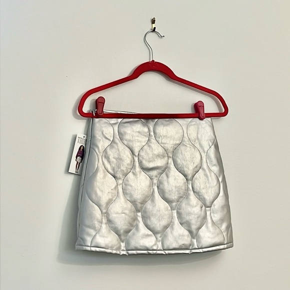 Truce Metallic Wrap Skort - Picture 4 of 11